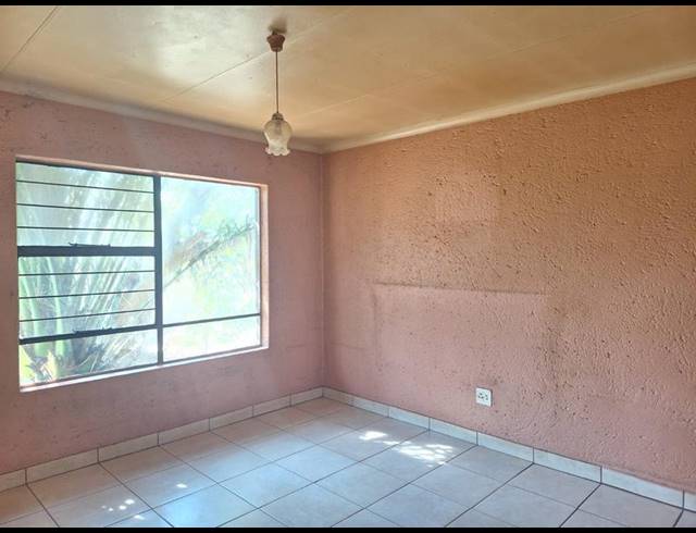 3 BEDROOM PROPERTY TO RENT IN DALPARK EXT 1